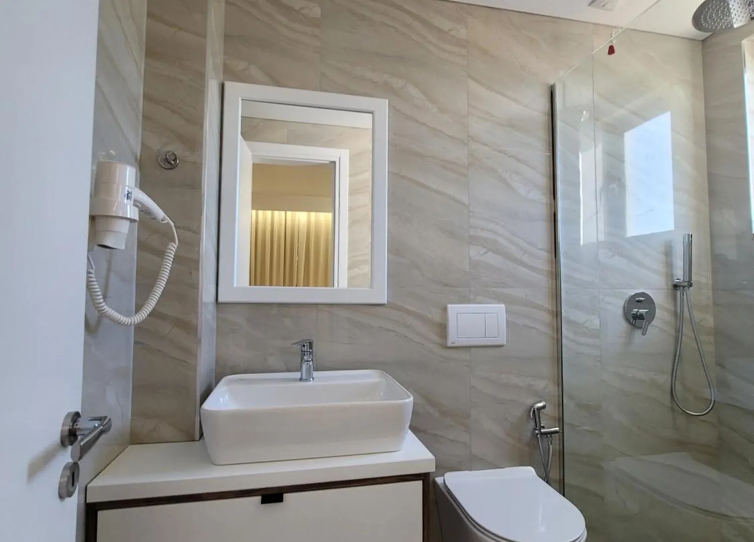 ***  Prestige Hotel Ksamil Albania