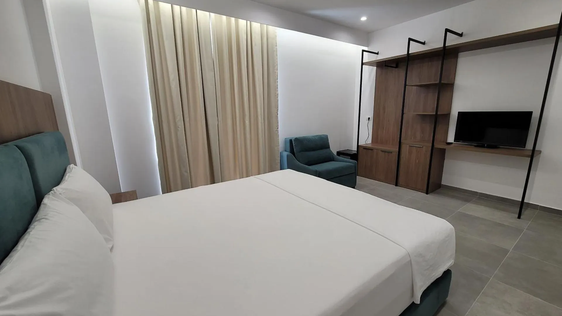 ***  Prestige Hotel Ksamil Albania