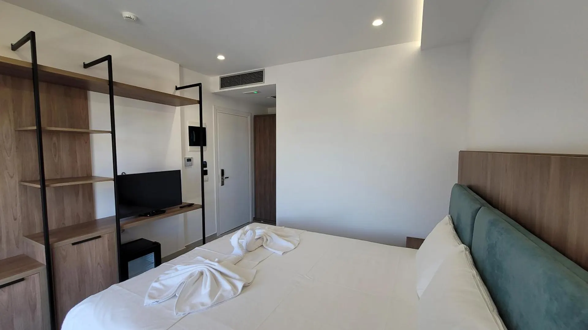 ***  Prestige Hotel Ksamil Albania