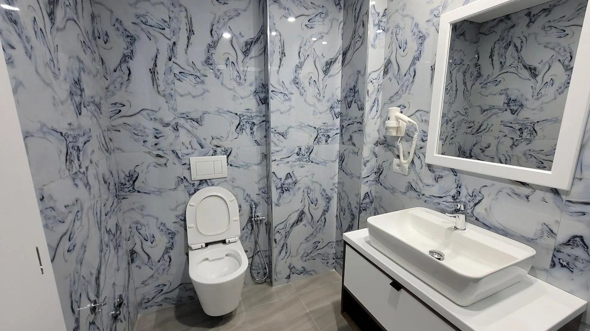 Prestige Hotel Ksamil