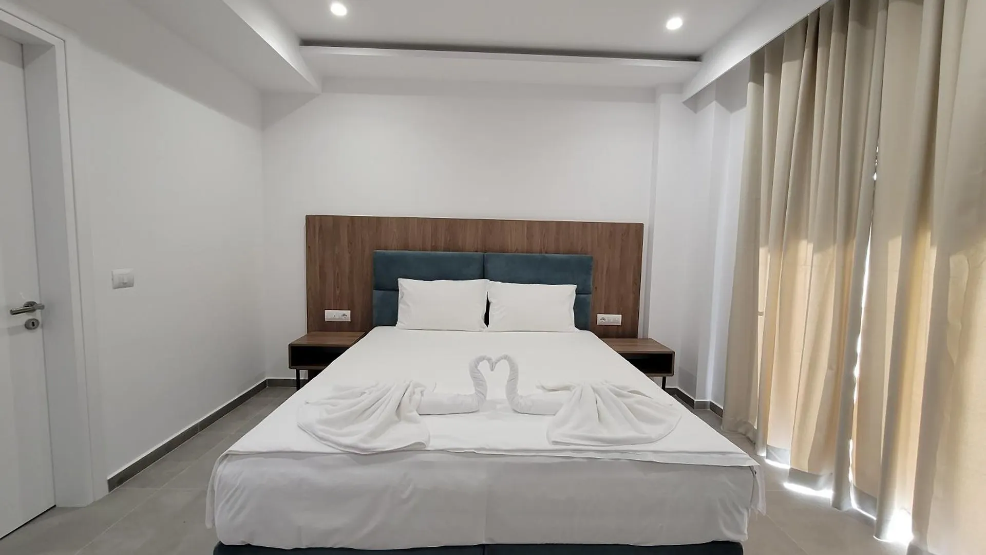 Prestige Hotel Ksamil 3*,  Albania